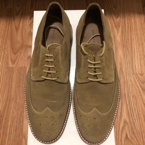 Banana Republic Wingtips